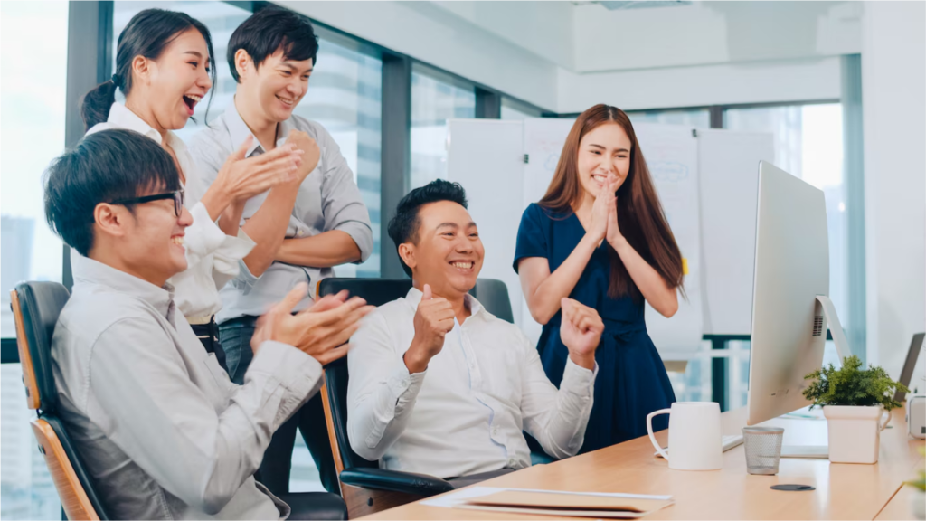 Môi trường làm việc là gì? 6 Yếu tố của một môi trường làm việc tốt 4 Môi trường làm việc là gì? 6 Yếu tố của một môi trường làm việc tốt 3